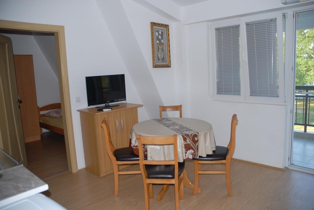 Apartments Villa Zora Стар Дойран Стая снимка